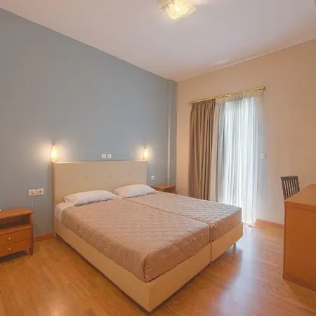 Grand Olympic Hotel 3*