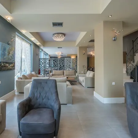 Hotel Grand Olympic 3*