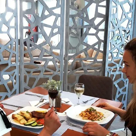 Grand Olympic Hotel 3*